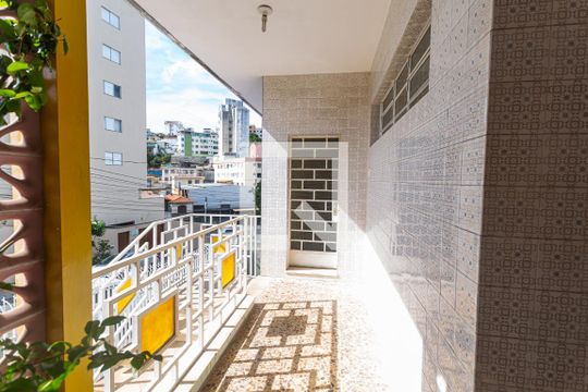 Varanda da Sala 1 do 1° Andar de casa à venda com 5 quartos, 359m² em Concórdia, Belo Horizonte