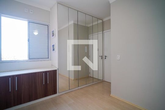 Quarto 1 de apartamento para alugar com 2 quartos, 60m² em Jardim Bertanha, Sorocaba