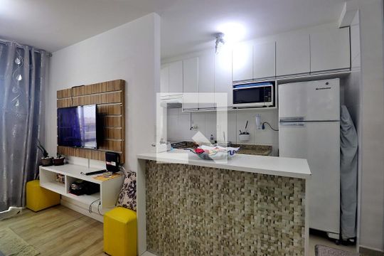 Sala de apartamento à venda com 2 quartos, 54m² em Parque das Nações, Santo André