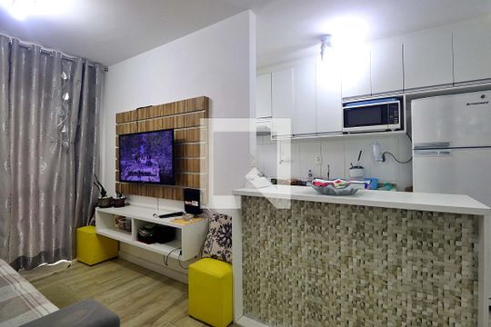 Sala de apartamento à venda com 2 quartos, 54m² em Parque das Nações, Santo André