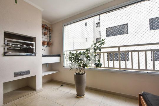 Varanda Gourmet  de apartamento para alugar com 3 quartos, 96m² em Vila Cordeiro, São Paulo