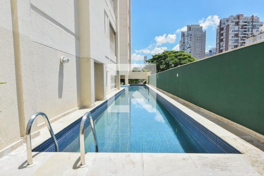 Piscina de apartamento para alugar com 3 quartos, 96m² em Vila Cordeiro, São Paulo