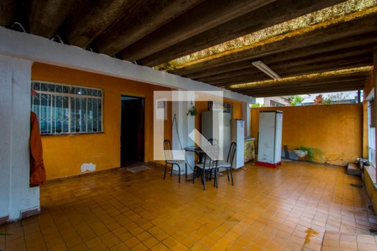 Garagem de casa à venda com 2 quartos, 144m² em Vila America, Santo André