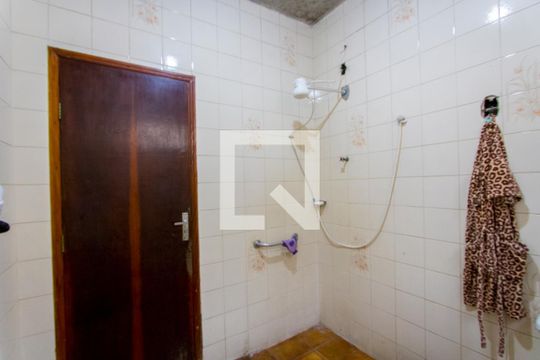 Banheiro de casa à venda com 2 quartos, 144m² em Vila America, Santo André