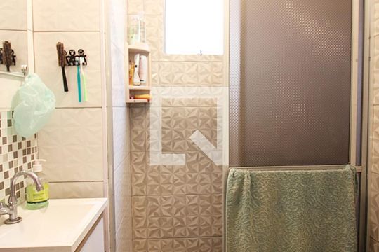 Banheiro Social de apartamento para alugar com 2 quartos, 98m² em Baeta Neves, São Bernardo do Campo