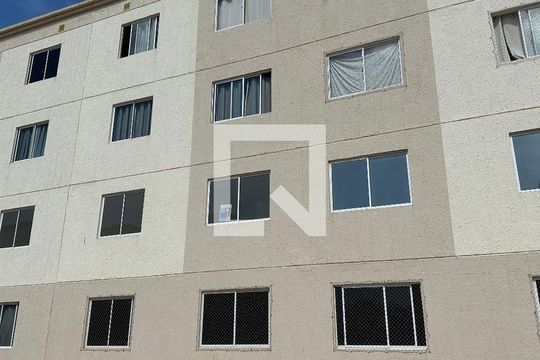 Fachada de apartamento para alugar com 2 quartos, 46m² em Góia, Goiânia