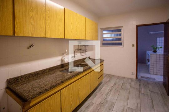 Cozinha de casa à venda com 6 quartos, 385m² em Centro, Diadema