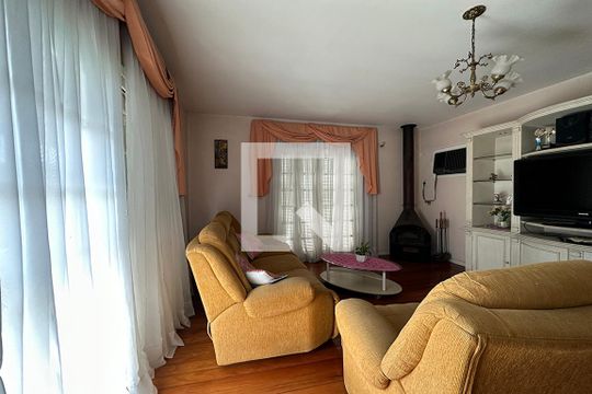 Sala de casa para alugar com 2 quartos, 180m² em Santa Teresa, São Leopoldo