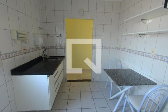 Cozinha de apartamento para alugar com 1 quarto, 60m² em Centro, Guarulhos