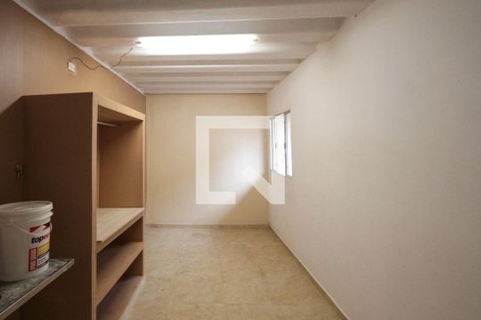 Kitnet/Studio para alugar com 1 quarto, 30m² em Vila Ema, São Paulo
