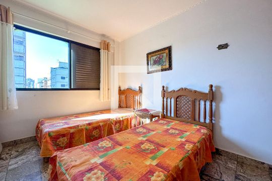 Quarto de apartamento para alugar com 2 quartos, 150m² em Balneário Cidade Atlântica, Guarujá