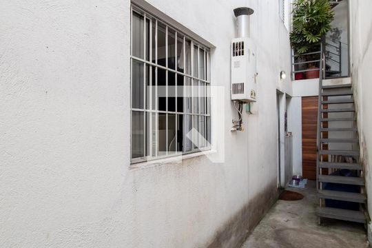 Edícula de casa à venda com 2 quartos, 160m² em Cidade das Flores, Osasco