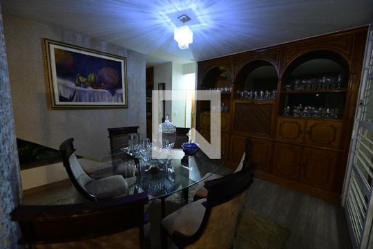Sala de Jantar de casa para alugar com 6 quartos, 503m² em Setor Bueno, Goiânia