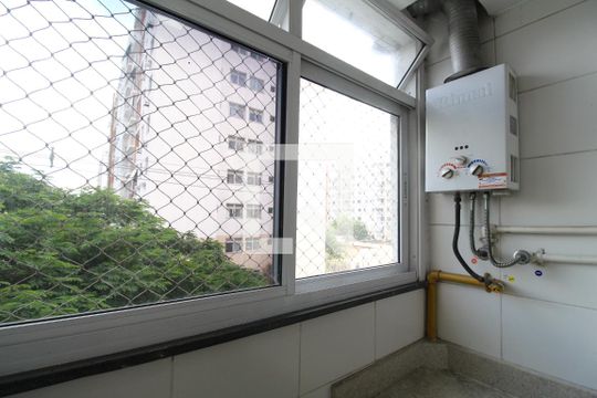 Área de Serviço de apartamento para alugar com 2 quartos, 48m² em Anil, Rio de Janeiro
