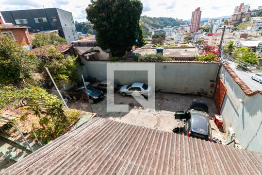 Garagem de casa à venda com 4 quartos, 710m² em Padre Eustáquio, Belo Horizonte