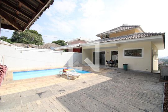 Casa de Condomínio à venda com 5 quartos, 400m² em Anil, Rio de Janeiro