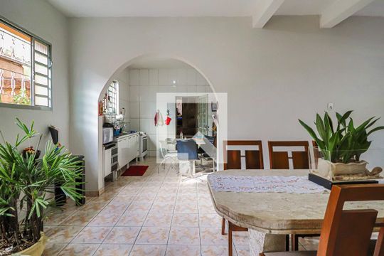 Sala de Jantar de casa à venda com 6 quartos, 240m² em Aparecida, Belo Horizonte