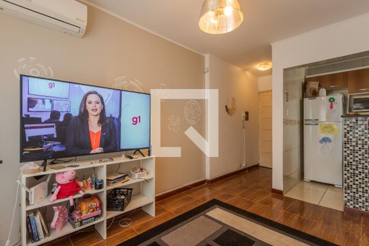 Sala de apartamento à venda com 1 quarto, 22m² em São Sebastião, Porto Alegre