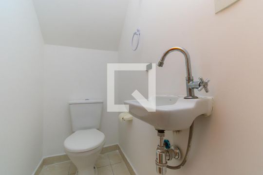 Lavabo de casa de condomínio para alugar com 2 quartos, 70m² em Vila Santa Clara, São Paulo