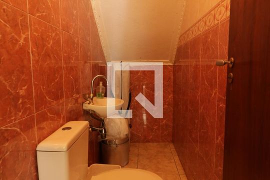 Lavabo da Garagem de casa à venda com 3 quartos, 300m² em Vila Humaitá, Santo André