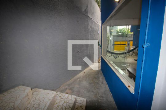 Corredor - Área Externa de casa para alugar com 4 quartos, 300m² em Santa Teresa, Rio de Janeiro