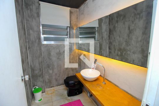 Lavabo de casa para alugar com 4 quartos, 300m² em Santa Teresa, Rio de Janeiro