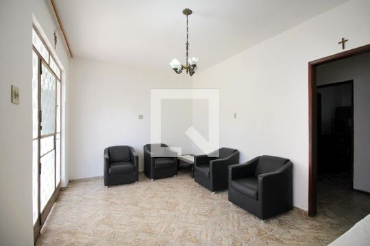 Sala de casa à venda com 4 quartos, 360m² em Santa Ines, Belo Horizonte