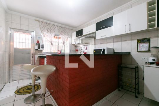Cozinha de casa à venda com 3 quartos, 170m² em Jardim Casa Pintada, São Paulo