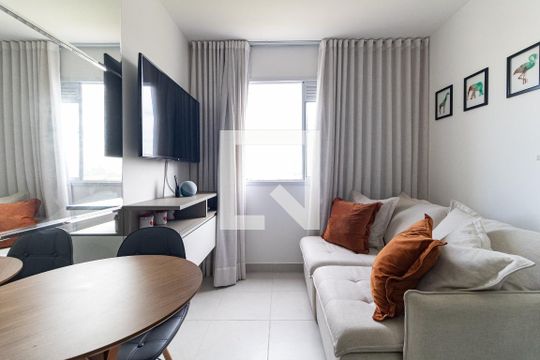 Sala de apartamento para alugar com 2 quartos, 33m² em Parque Fongaro, São Paulo