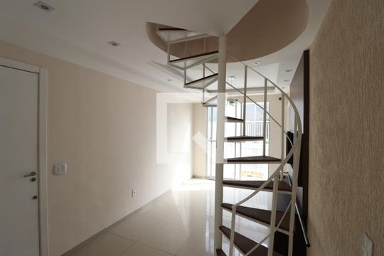 Sala de apartamento para alugar com 2 quartos, 100m² em Galo Branco, São Gonçalo