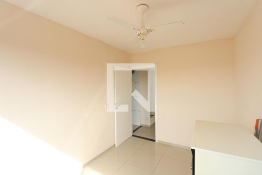 Quarto 2 de apartamento para alugar com 2 quartos, 100m² em Galo Branco, São Gonçalo