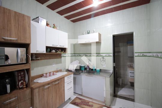Cozinha de casa à venda com 3 quartos, 88m² em Rio Branco, Belo Horizonte