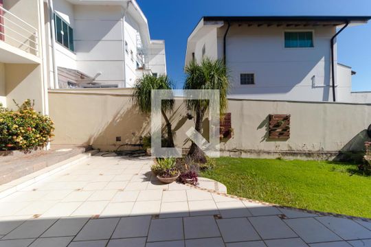 Quintal de casa de condomínio à venda com 6 quartos, 298m² em Loteamento Caminhos de San Conrado, Campinas