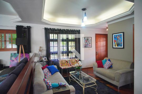Sala de casa à venda com 4 quartos, 270m² em Jardim Maua, Novo Hamburgo