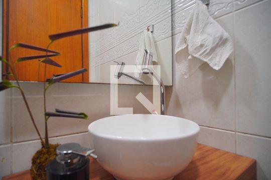 Lavabo  de casa à venda com 4 quartos, 270m² em Jardim Maua, Novo Hamburgo