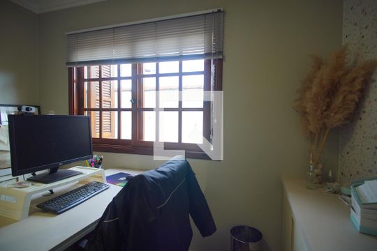 Gabinete de casa à venda com 4 quartos, 270m² em Jardim Maua, Novo Hamburgo