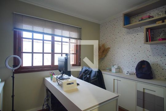 Gabinete de casa à venda com 4 quartos, 270m² em Jardim Maua, Novo Hamburgo