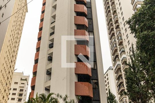 Fachada de apartamento para alugar com 1 quarto, 73m² em Santa Cecilia, São Paulo
