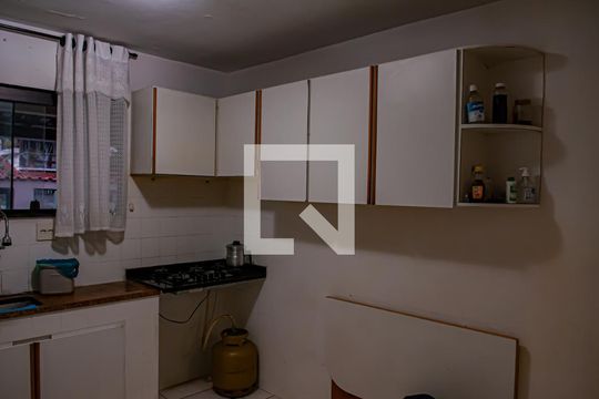 Cozinha de casa para alugar com 3 quartos, 300m² em Taquara, Rio de Janeiro