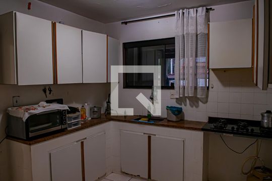 Cozinha de casa para alugar com 3 quartos, 300m² em Taquara, Rio de Janeiro