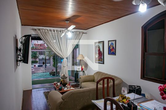 Casa para alugar com 3 quartos, 300m² em Taquara, Rio de Janeiro