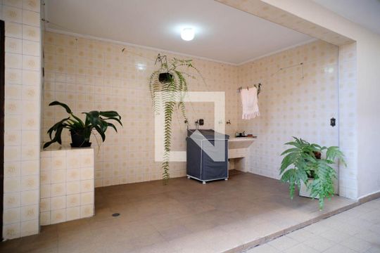 Lavanderia de casa à venda com 3 quartos, 194m² em Jardim Brasilia (zona Leste), São Paulo