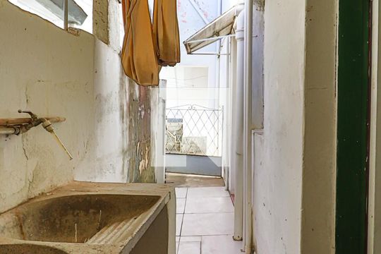 Área de Serviço de kitnet/studio para alugar com 1 quarto, 30m² em Cachoeirinha, Belo Horizonte