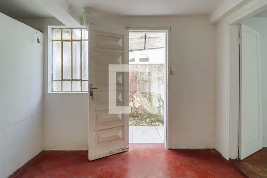 Sala de kitnet/studio para alugar com 1 quarto, 30m² em Cachoeirinha, Belo Horizonte