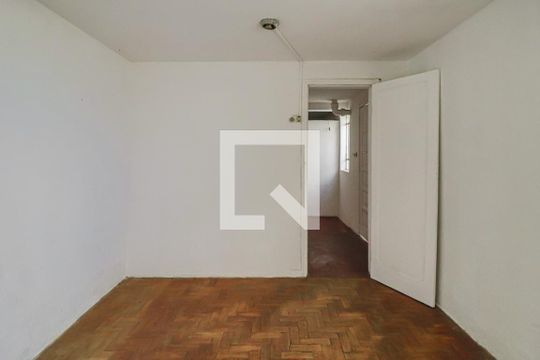 Quarto  de kitnet/studio para alugar com 1 quarto, 30m² em Cachoeirinha, Belo Horizonte