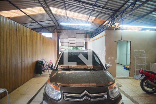 Garagem de casa à venda com 3 quartos, 100m² em Feitoria, São Leopoldo