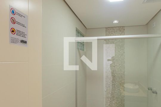 Banheiro  de casa à venda com 3 quartos, 171m² em Guarujá, Porto Alegre