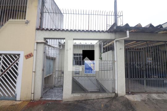 Fachada da casa de casa para alugar com 1 quarto, 45m² em Vila Guaca, São Paulo