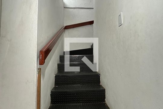 Sala 2 de casa à venda com 4 quartos, 220m² em Fátima, Canoas