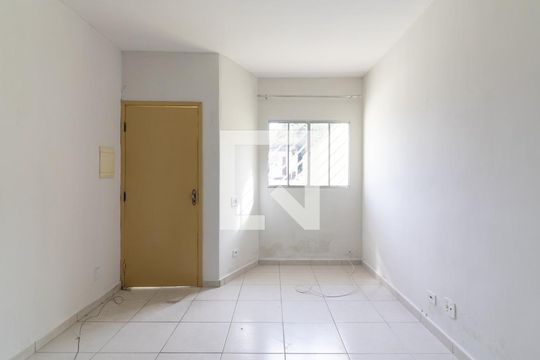 Casa para alugar com 2 quartos, 125m² em Vila União (zona Leste), São Paulo